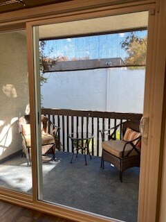 Balcony - 23515 Lyons Ave