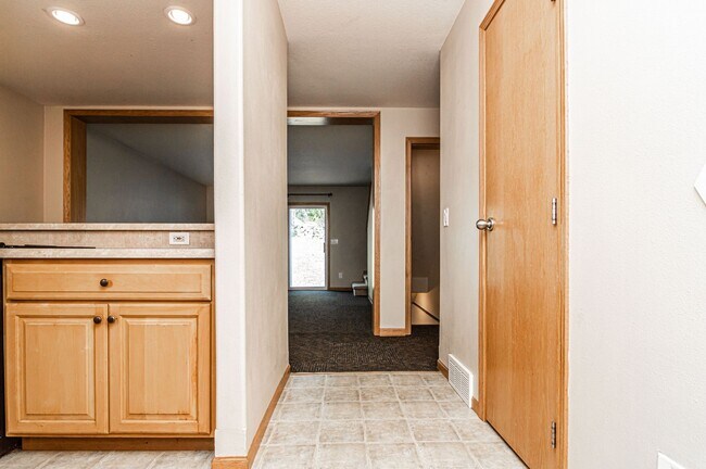 Foto del edificio - Fantastic two bedroom row house!