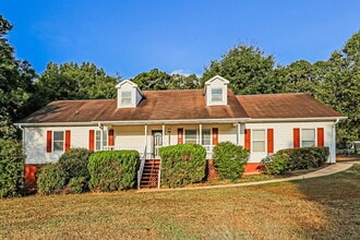 Building Photo - 234 Benton Fields