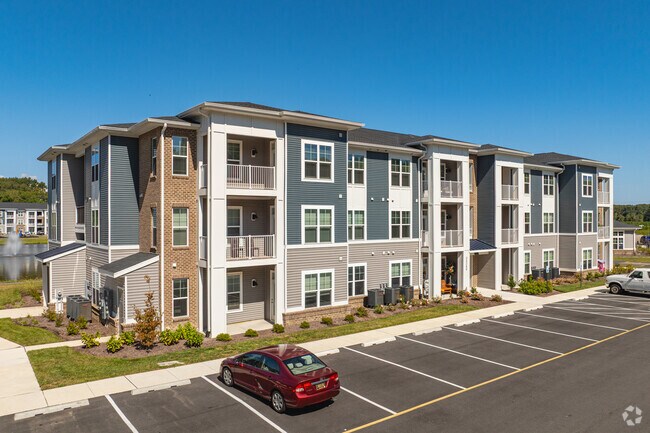 Building Photo - Ascend by the Sea