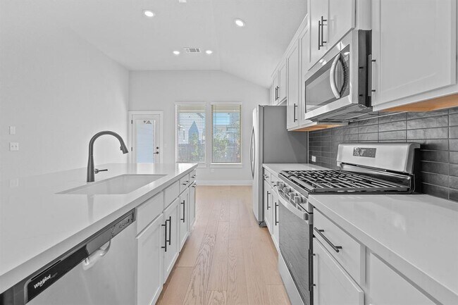 Foto del edificio - 8504 McKamy Dr