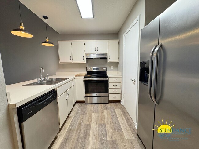 Foto del edificio - Gorgeous 3 Bedroom Home in Fort Walton Beach-near Hurlburt Field!