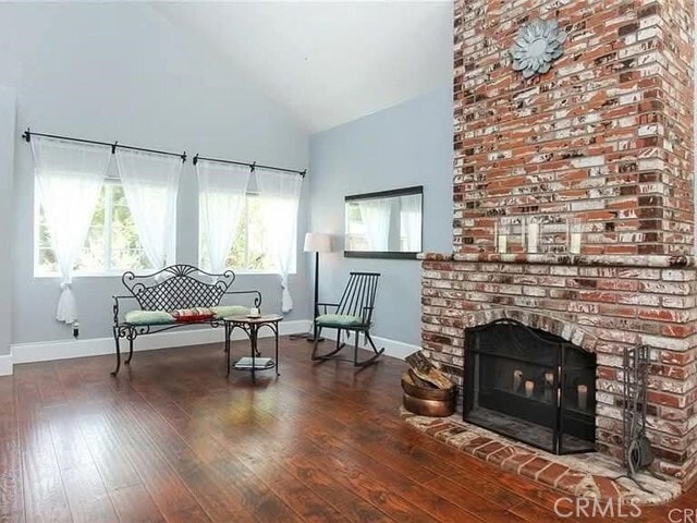 Building Photo - 9319 Rowell Ave