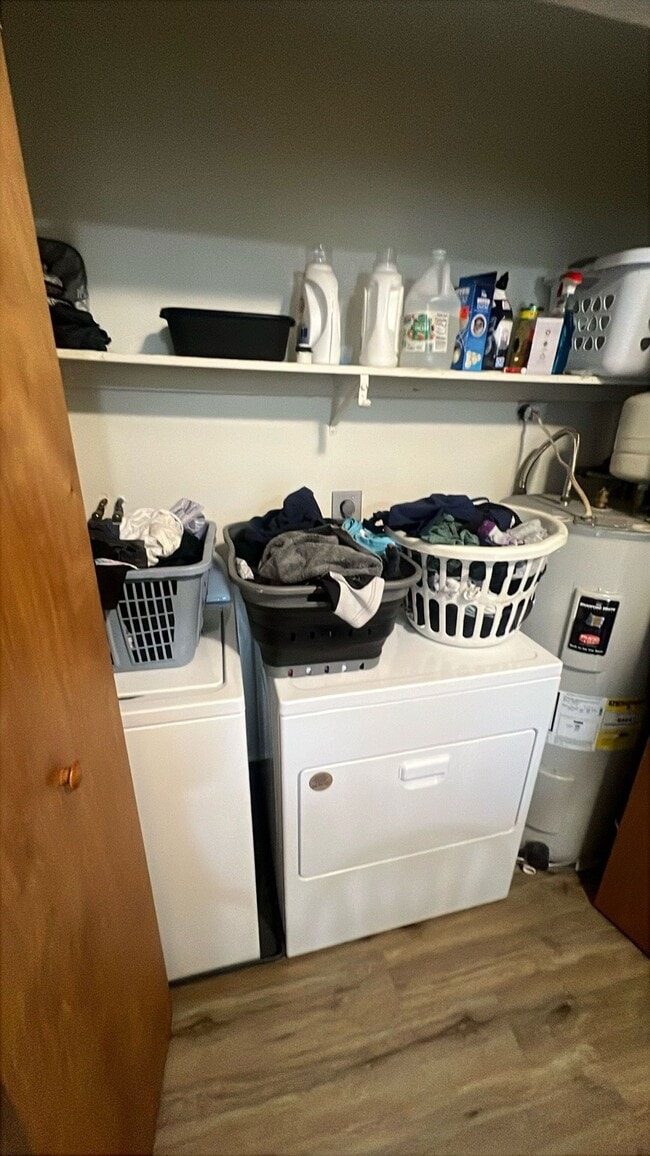 Foto del edificio - 558 N Plum St