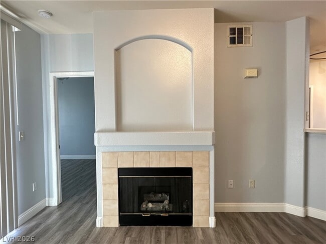 Building Photo - 7189 S Durango Dr