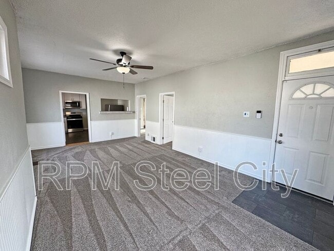 Foto del edificio - 1626 E Routt Ave