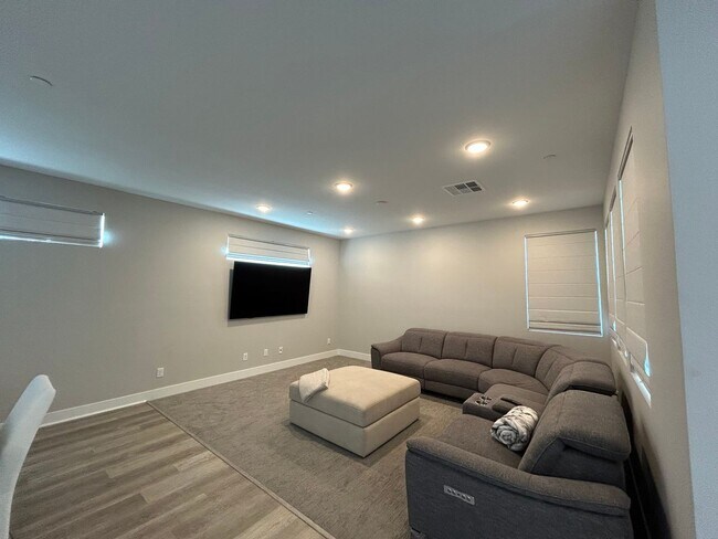 Foto del edificio - Fully furnished 4 bedroom in Inspirada
