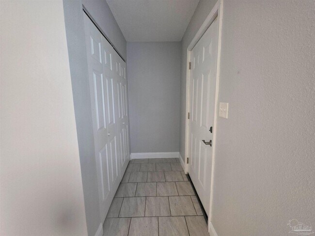 Foto del edificio - 6424 Dunbar Rd