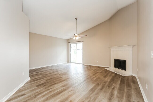 Foto del edificio - 11128 Caroline Crest Dr