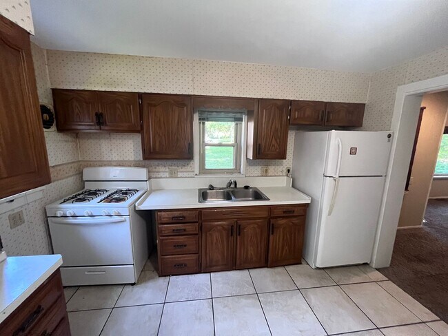 Foto del edificio - 4 Bedroom 2 Bath on Campus