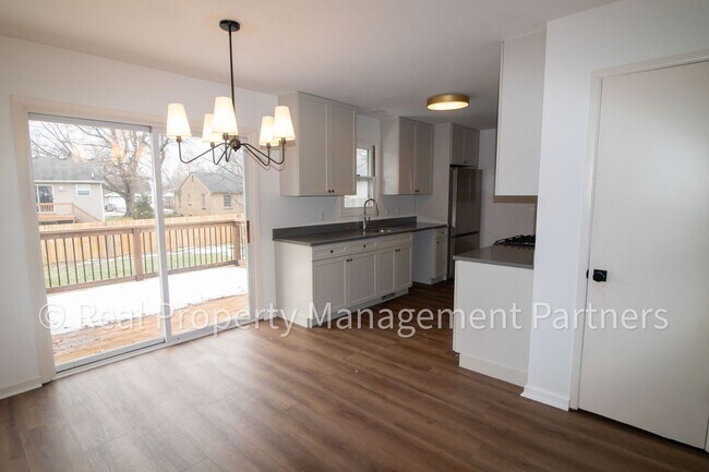 Foto del edificio - Fully Renovated 4 Bed, 2 Bath Home Near Breton Village