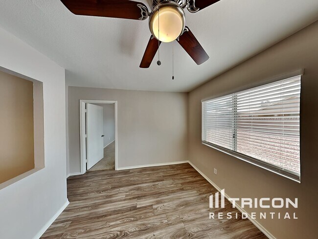 Foto del edificio - 6375 Cranberry Ln