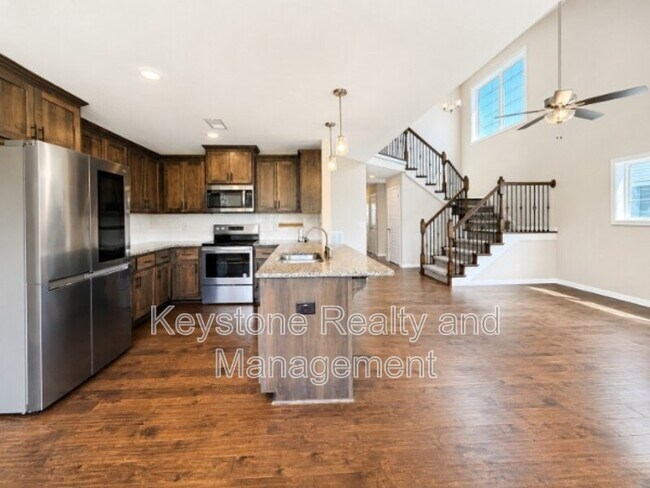 Foto del edificio - 384 Wingfield Dr