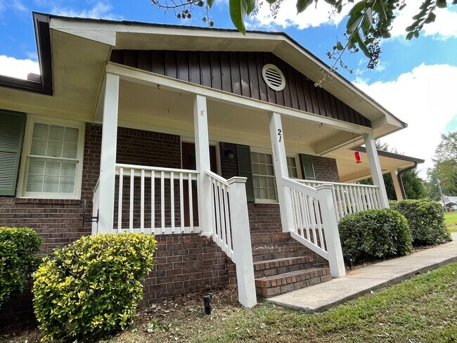 Foto del edificio - 21 David Rd NW