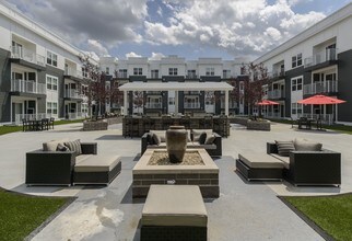 Building Photo - The Lane