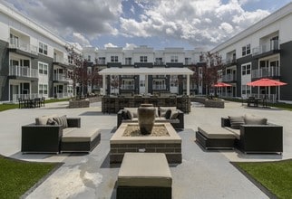 Building Photo - The Lane