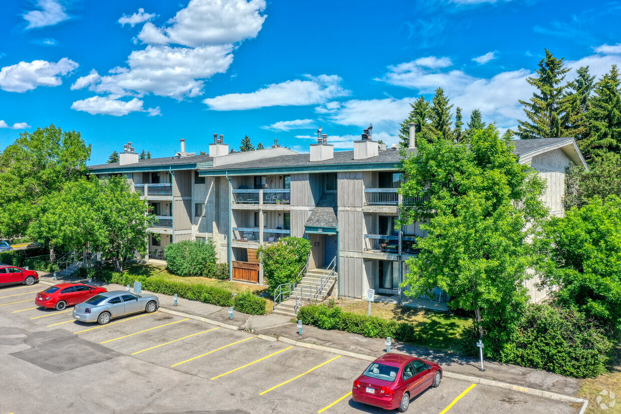 Primary Photo - Cedars Of Calgary