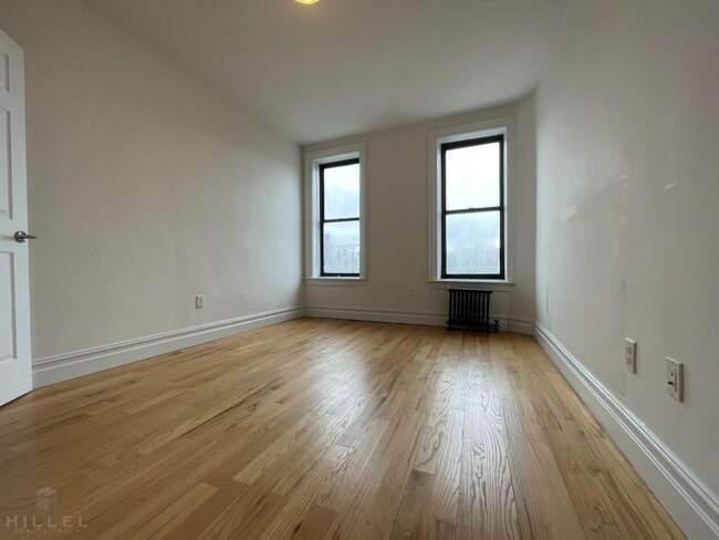 Building Photo - 1 bedroom in ASTORIA NY 11106