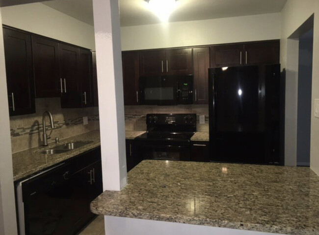 Remodeled kitchen - 10103 Prince Pl