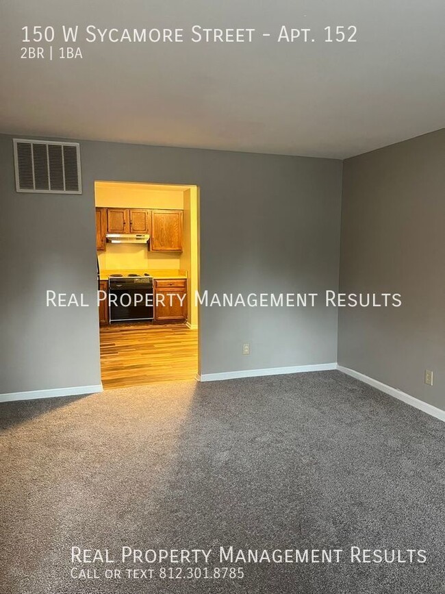 Building Photo - 2 Bedroom, 1 Bath Apartment, Elberfeld