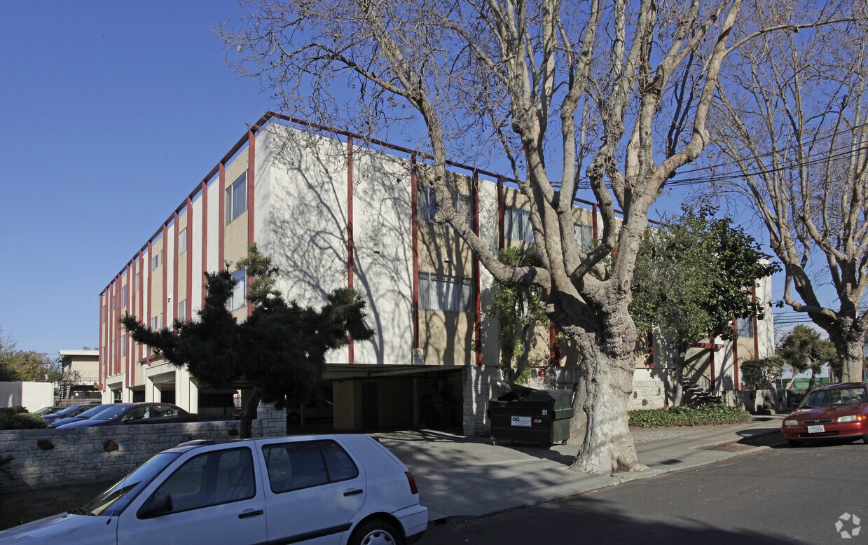 Foto del edificio - 777 Taylor Ave