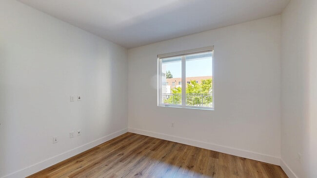 Interior Photo - Verve