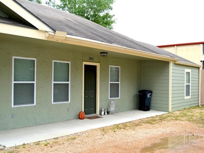Building Photo - 1 br, 1 bath Condo - 4000 Harvey Rd 3920