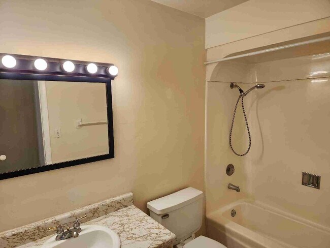 Foto del edificio - 1516 43rd Ave