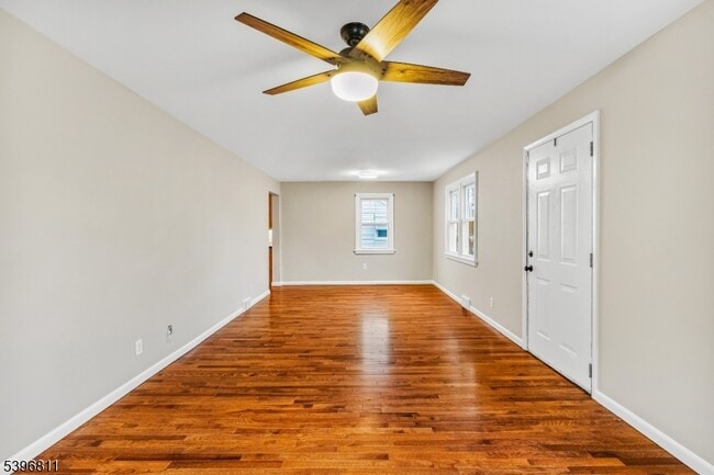 Foto del edificio - 26 Glaser Ave