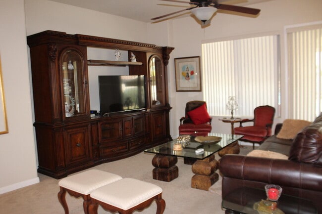 Building Photo - 40433 Corte San Carlos