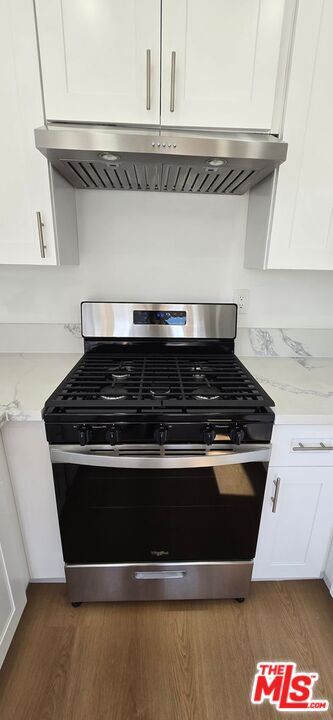 Building Photo - 1308 N Poinsettia Pl