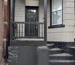 Building Photo - 184 Hickory St