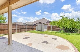 Building Photo - 933 Bens Dr