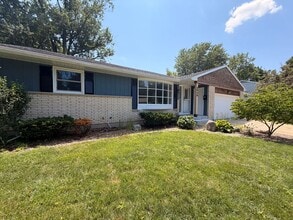 Building Photo - 2538 Berwyck Rd SE