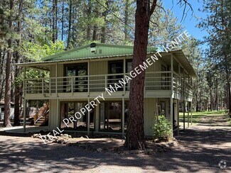 Building Photo - 18633 River Woods Dr