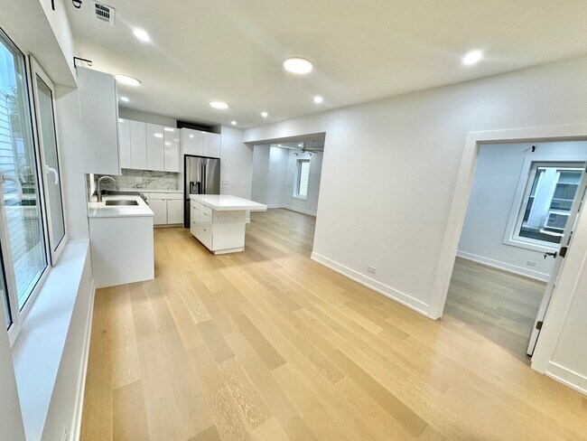 Foto del edificio - 5937 N Fairfield Ave