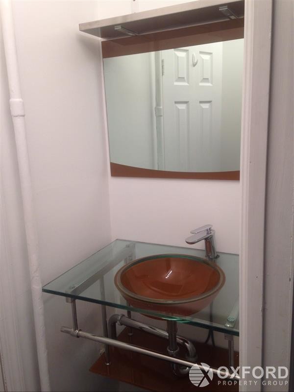 Foto del edificio - 18 Saint Marks Place