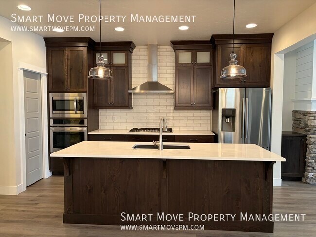 Foto del edificio - 2100 N Woodcreek St