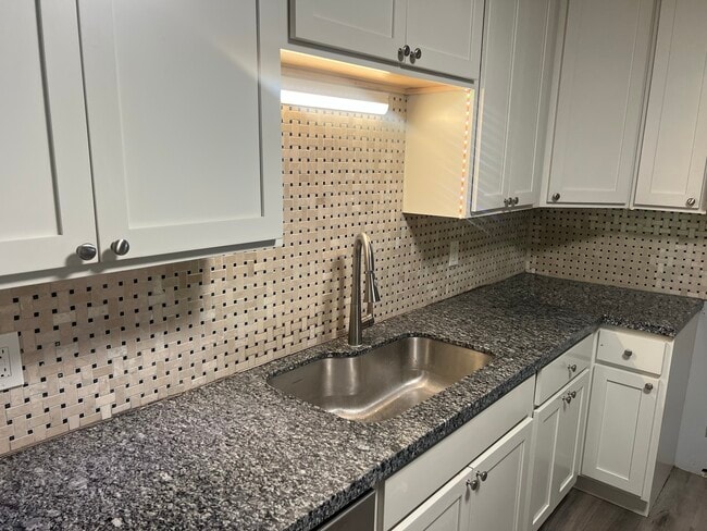 Building Photo - 3733 S Ohio Ave