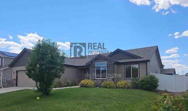 Building Photo - 6837 Langland St