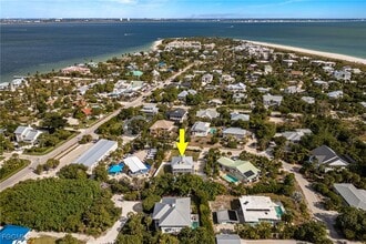 Building Photo - 424 Lagoon Dr