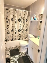 Building Photo - 121 Paul Ave