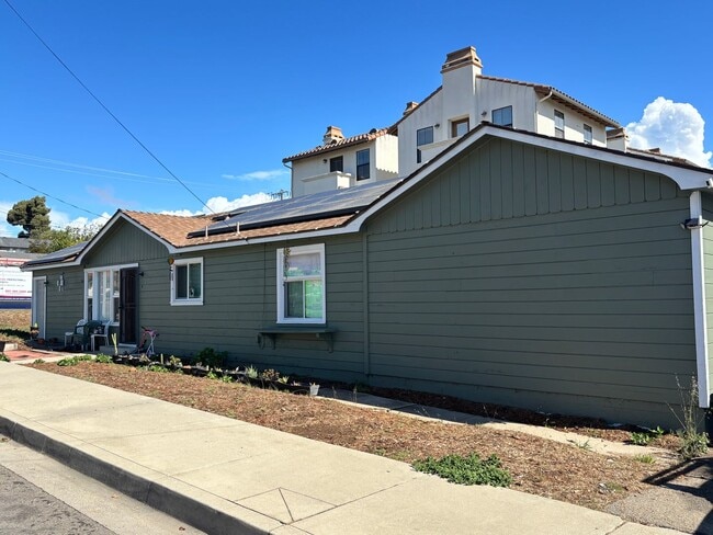 Building Photo - 172 N 13th St