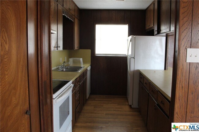 Building Photo - 3713 Ivanhoe Dr