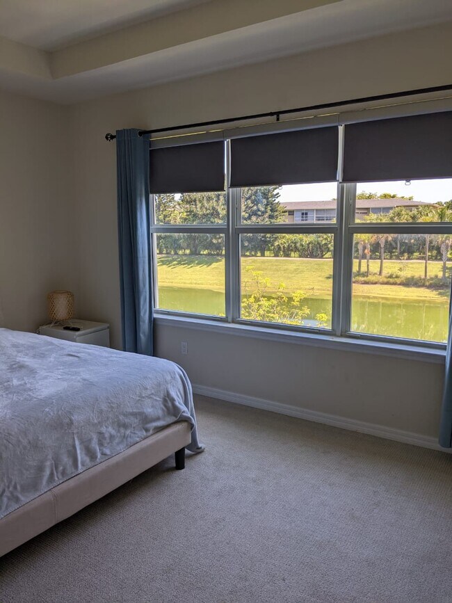 Master bedroom - 1063 Eucalyptus Dr