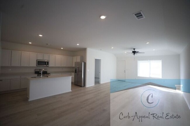 Foto del edificio - $950 October Move in special!! New constru...