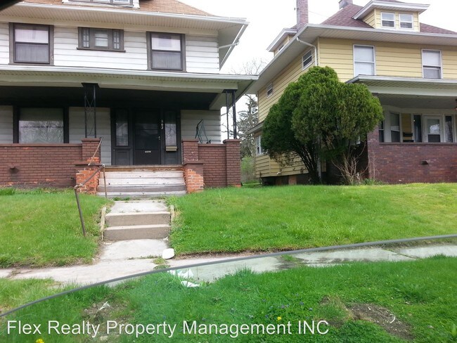 Building Photo - 3 br, 1 bath House - 860 Prouty