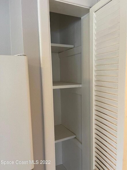 Foto del edificio - 2095 Pineapple Ave