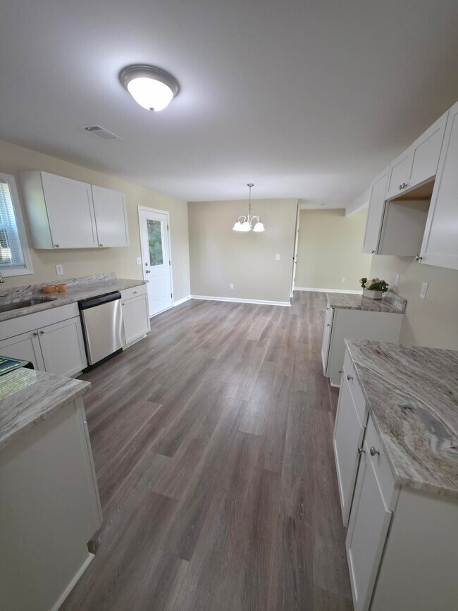 Foto del edificio - 29 Charlotte Pl