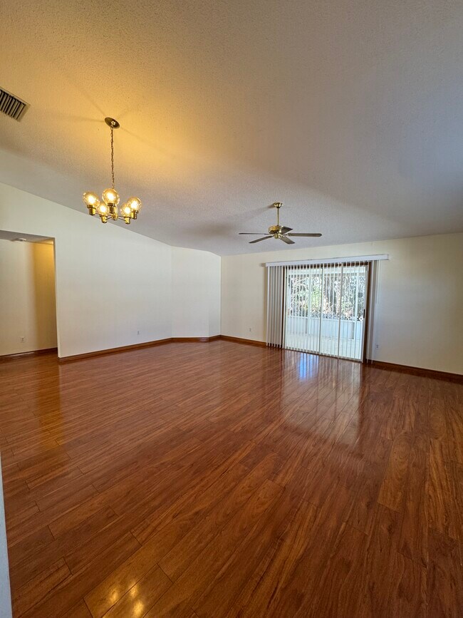 Foto del edificio - 3554 Irish Ln